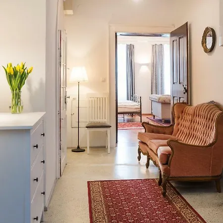 Apartment Codelli Deluxe Fresco Centre App With Balcony *