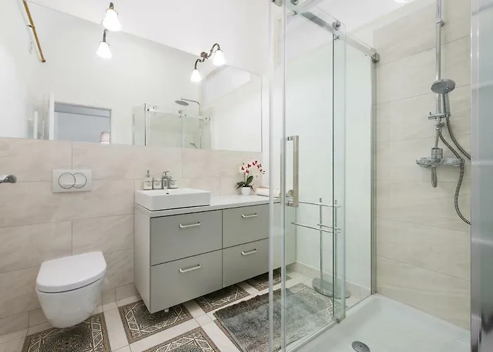 Appartement Codelli Deluxe Fresco Centre App With Balcony